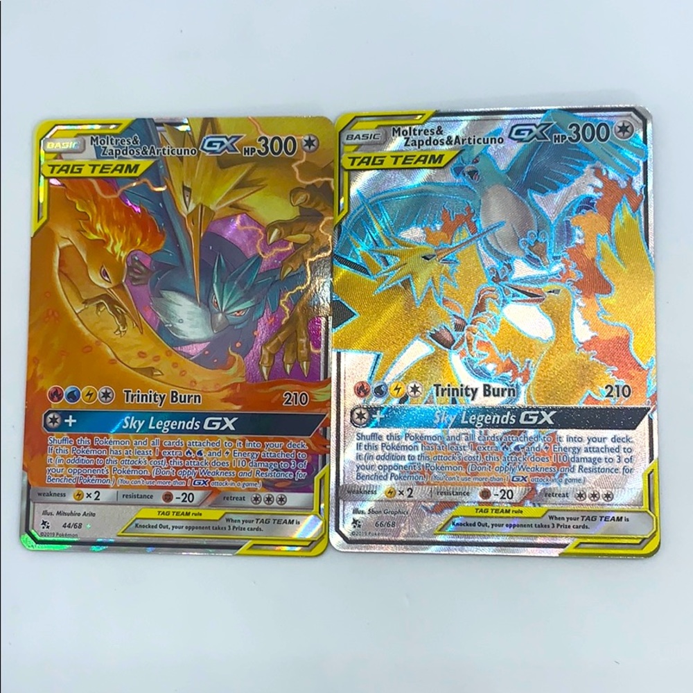 2X MOLTRES ZAPDOS ARTICUNO GX HIDDEN FATES POKÉMON - Picture 1 of 5